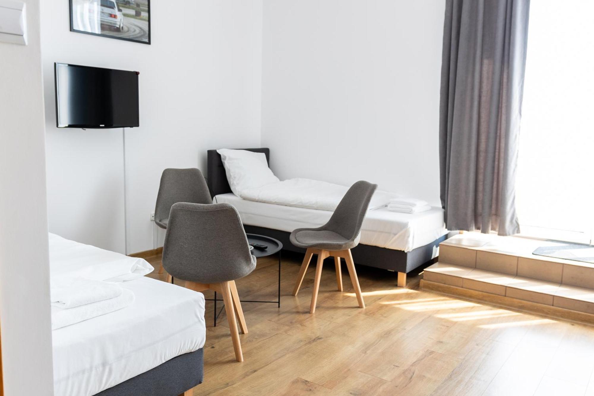Hotel Tor Kielce Cminsk Экстерьер фото